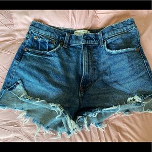 Abercrombie size 29/8 high rise mom shorts